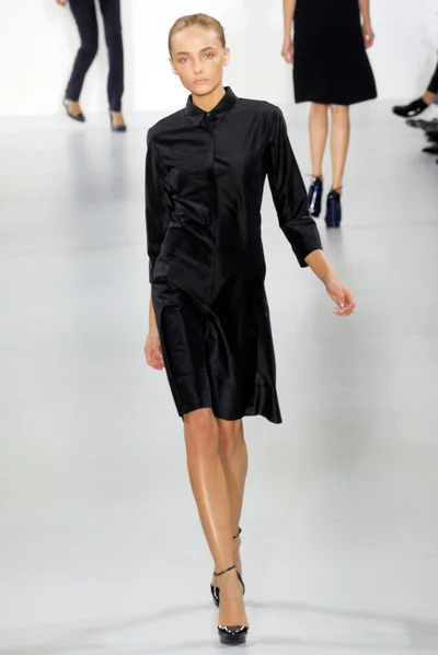 Look 32